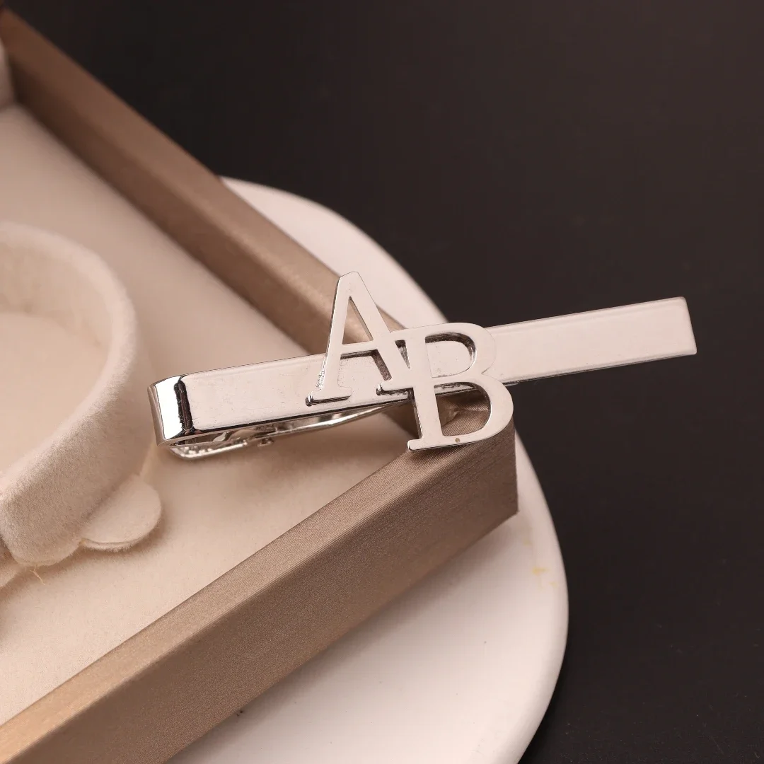 Pince à cravate initiale perso - Men Grooming Usa avis et prix