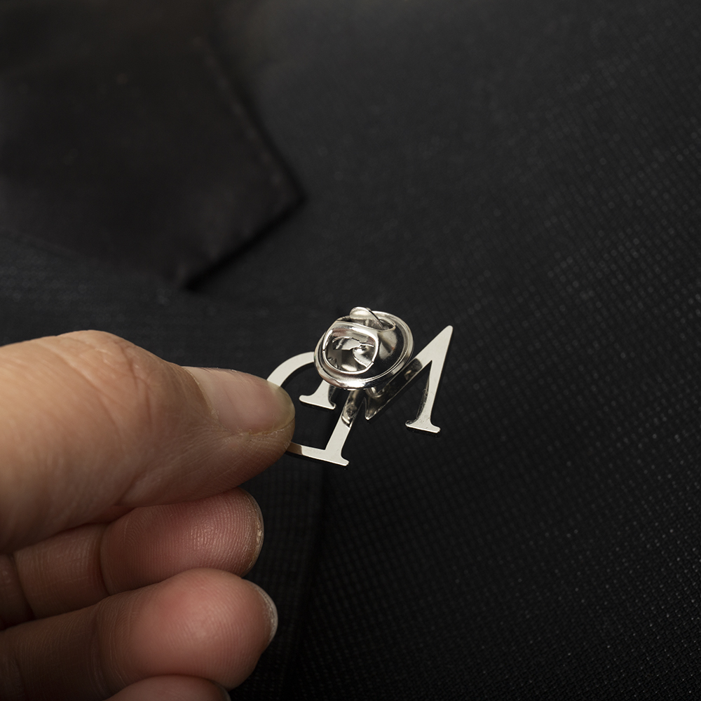 Tangula – broche à initiales p - Men Grooming Usa avis et prix